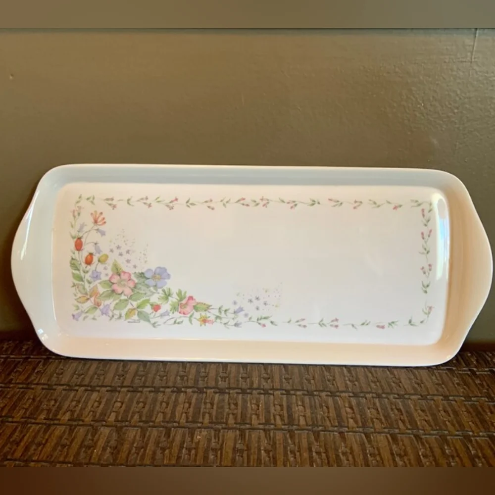 Vintage Melamine Floral Tray